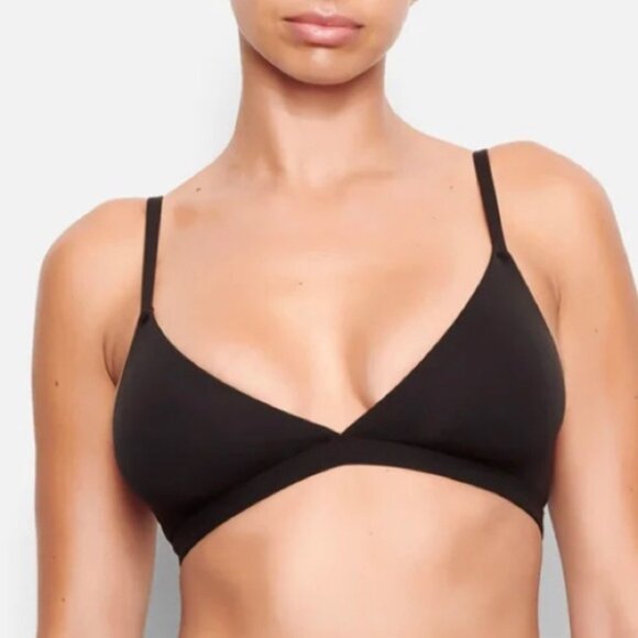 SKIMS Onyx Triangle Bra Medium - Picture 1 of 6